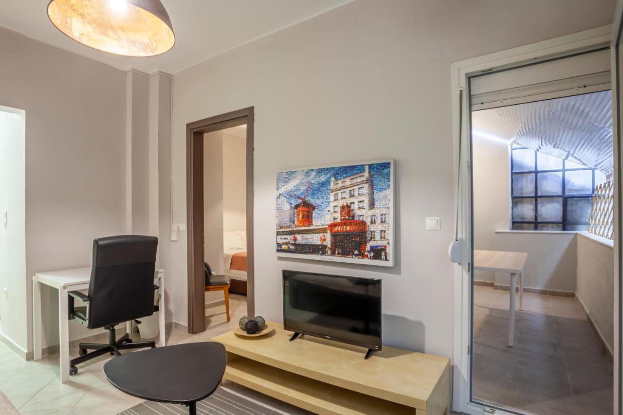 Be Queen-Your Urban Stay Thessaloniki Buitenkant foto