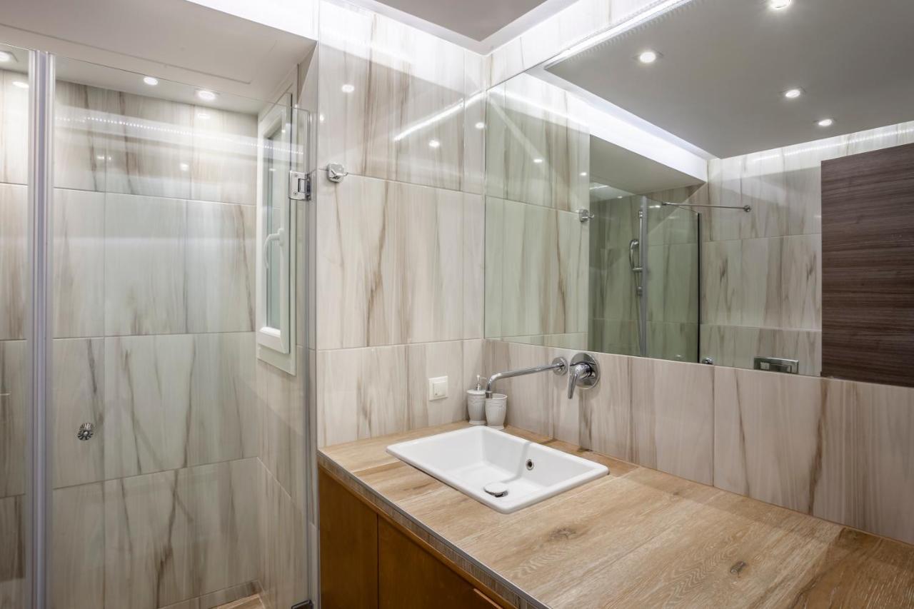 Be Queen-Your Urban Stay Thessaloniki Buitenkant foto